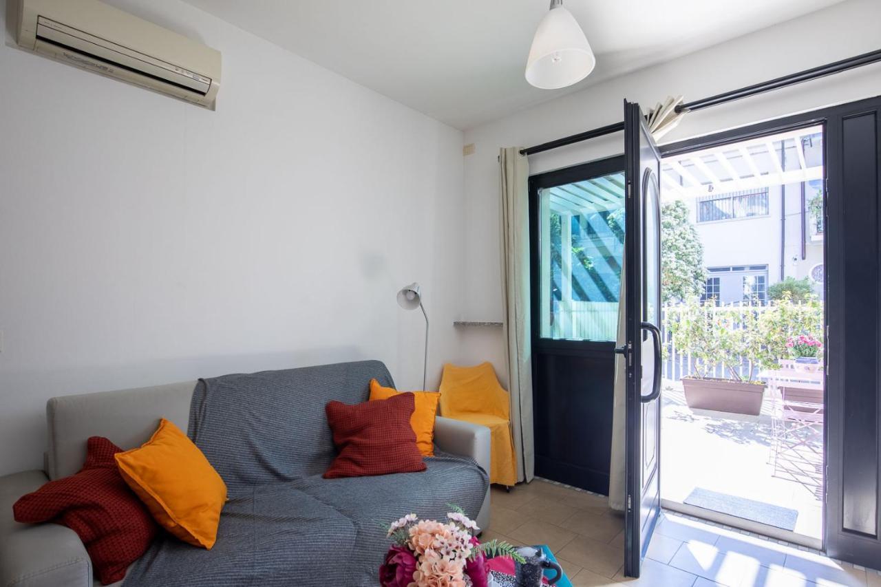 Romantico Open Space A 3Min Dalla Spiaggia - Homeunity 里米尼 外观 照片