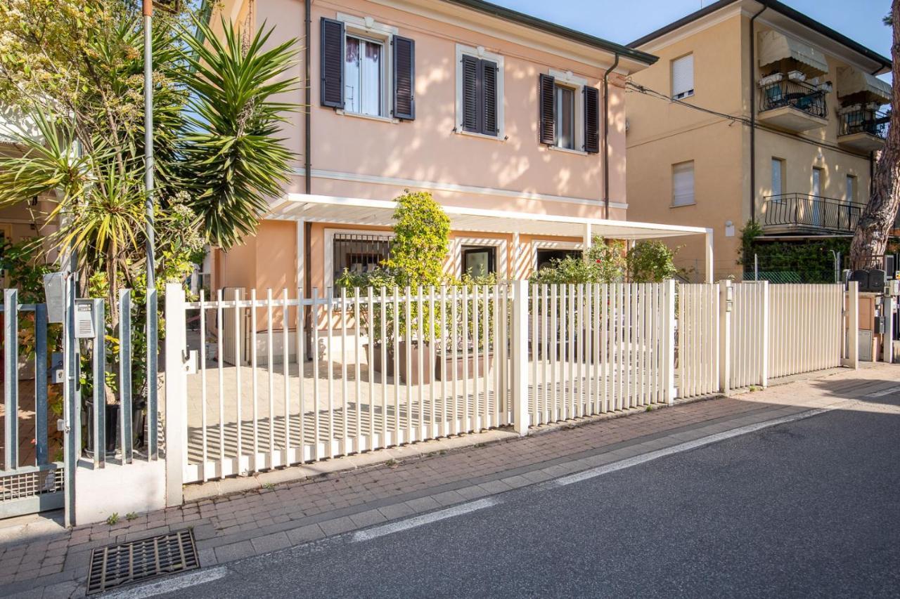 Romantico Open Space A 3Min Dalla Spiaggia - Homeunity 里米尼 外观 照片